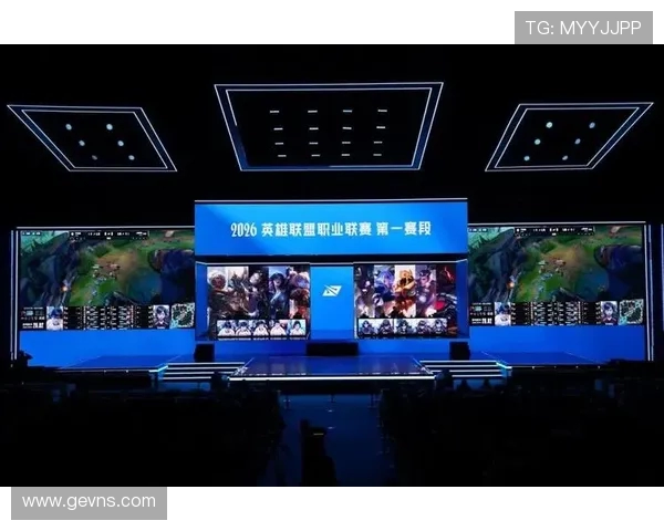 《英雄联盟电竞赛事全景解读 聚焦赛场背后的精彩与挑战》