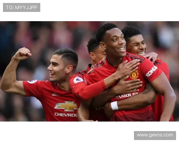 曼联新赛季全面解析从战术革新到球队重建的未来蓝图 曼联新赛季全面解析从战术革新到球队重建的未来蓝图